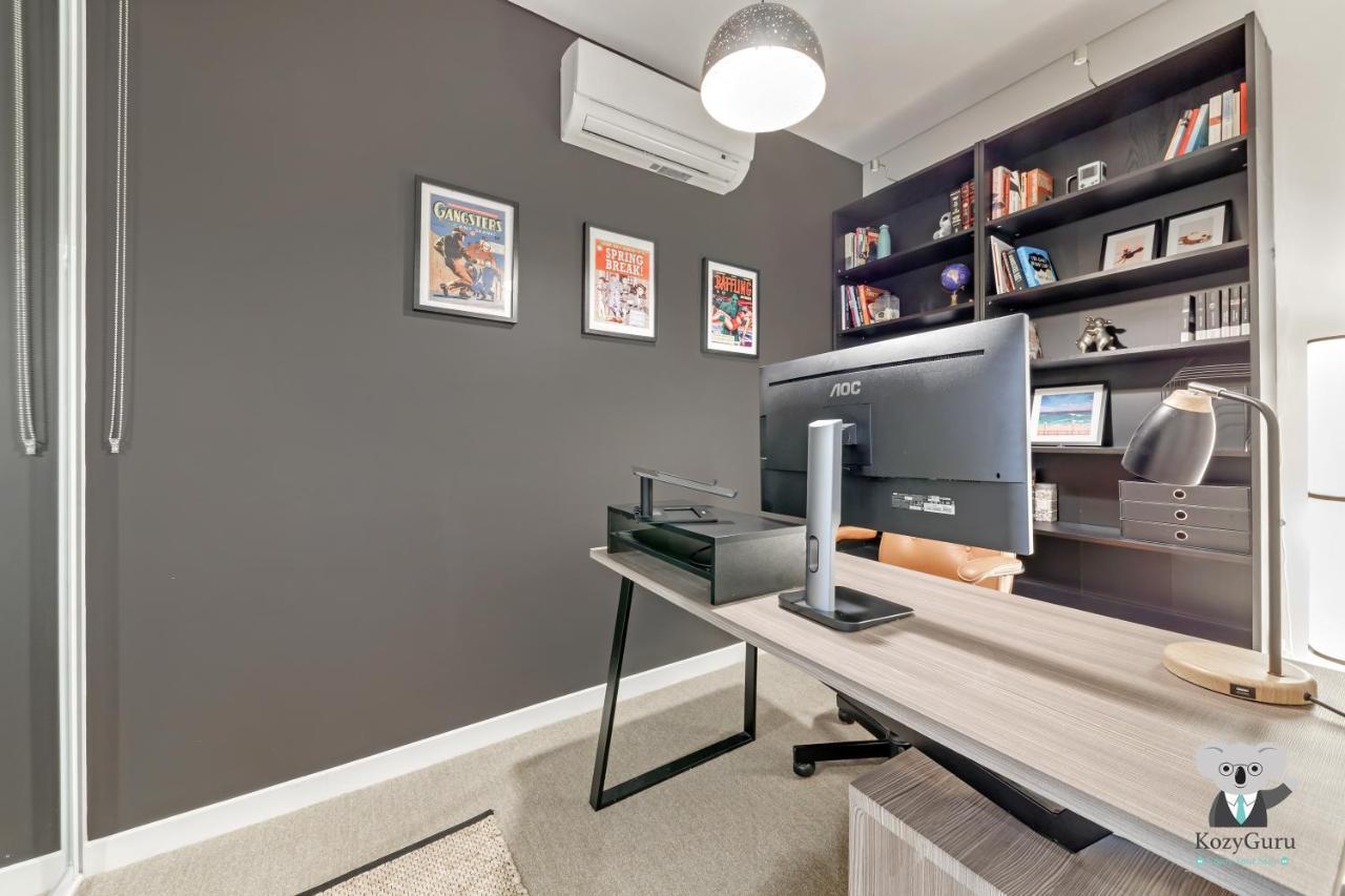 Kozyguru / Wentworth Point /2 Beds + Free Parking * Sydney