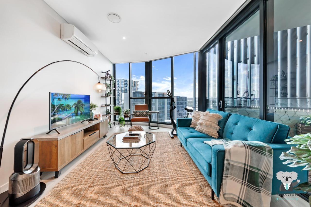 Kozyguru / Wentworth Point /2 Beds + Free Parking Apartment Sydney